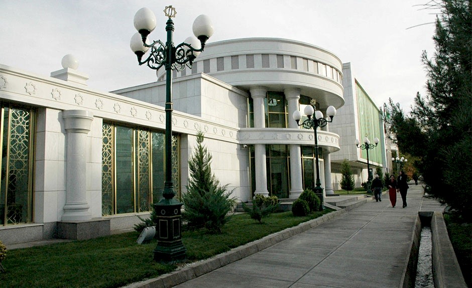 ayna-1